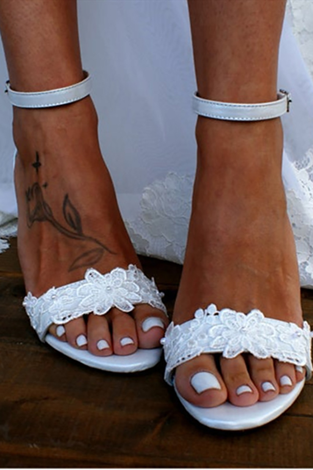 White Chunky High Heels With Lace For Weddings
