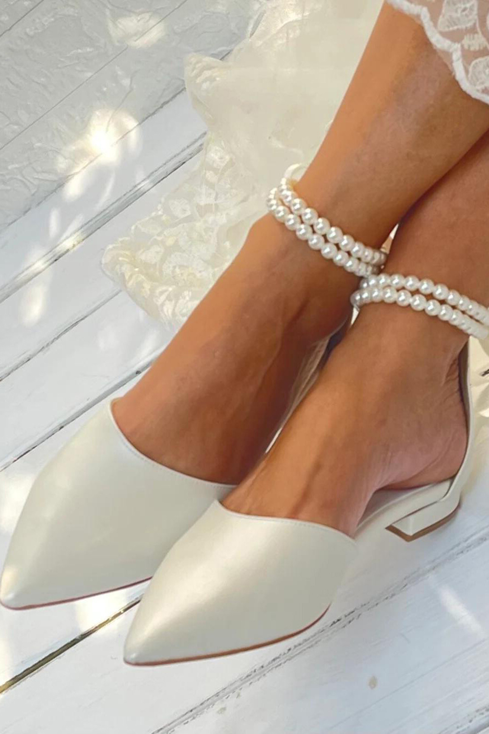 Leely Women Ivory Closed Toe Pearl Flats Shoes with Bow Pointed Toe for Wedding