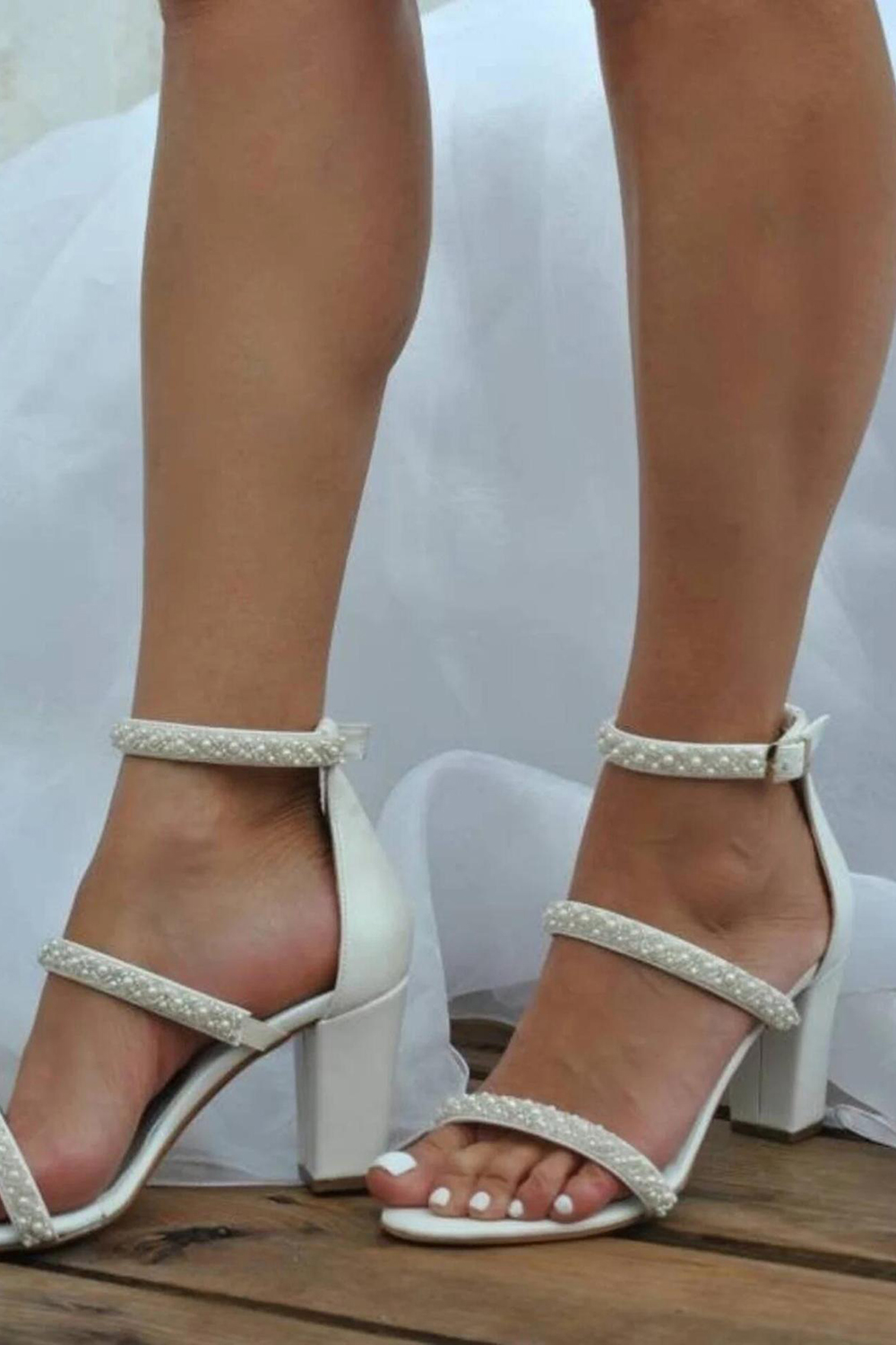 Ivory Chunky Heel Sandals With Pearls