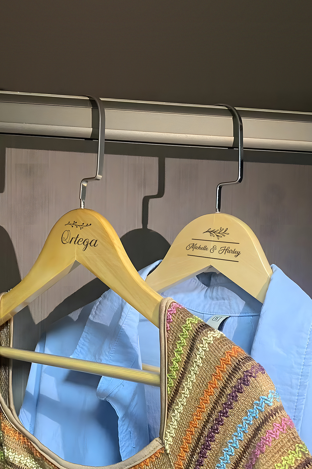 Customized Engraved Wooden Hangers with Pattern