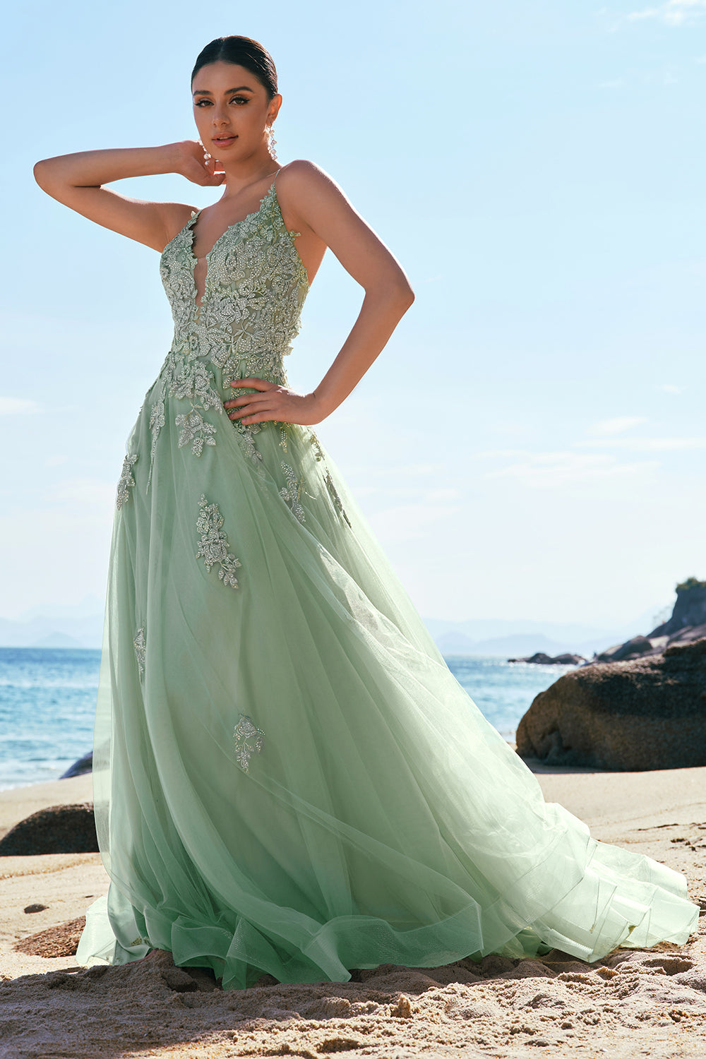 Green A Line Spaghetti Straps Applique Tulle Prom Dress with Slit