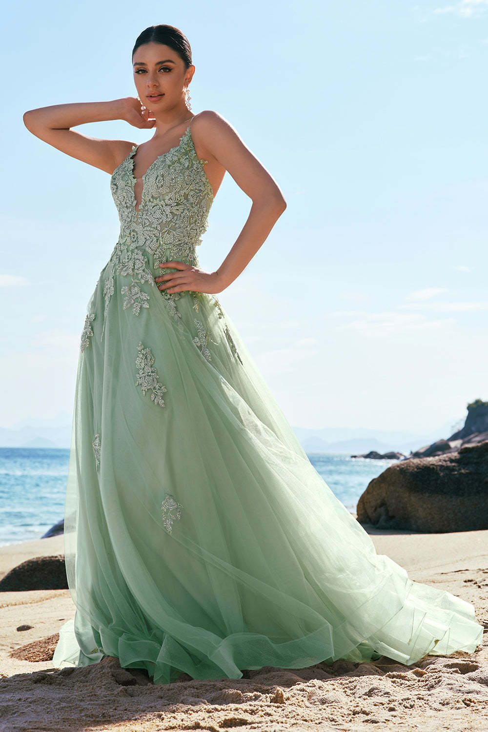 Green A Line Spaghetti Straps Applique Tulle Prom Dress with Slit
