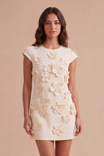 Yellow Floral Cap Sleeves Appliqued Short Homecoming Dress