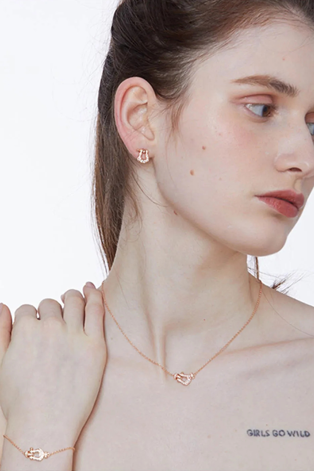 Simple Horseshoe Buckle Silver Zircon Necklace Bracelet Earrings Set
