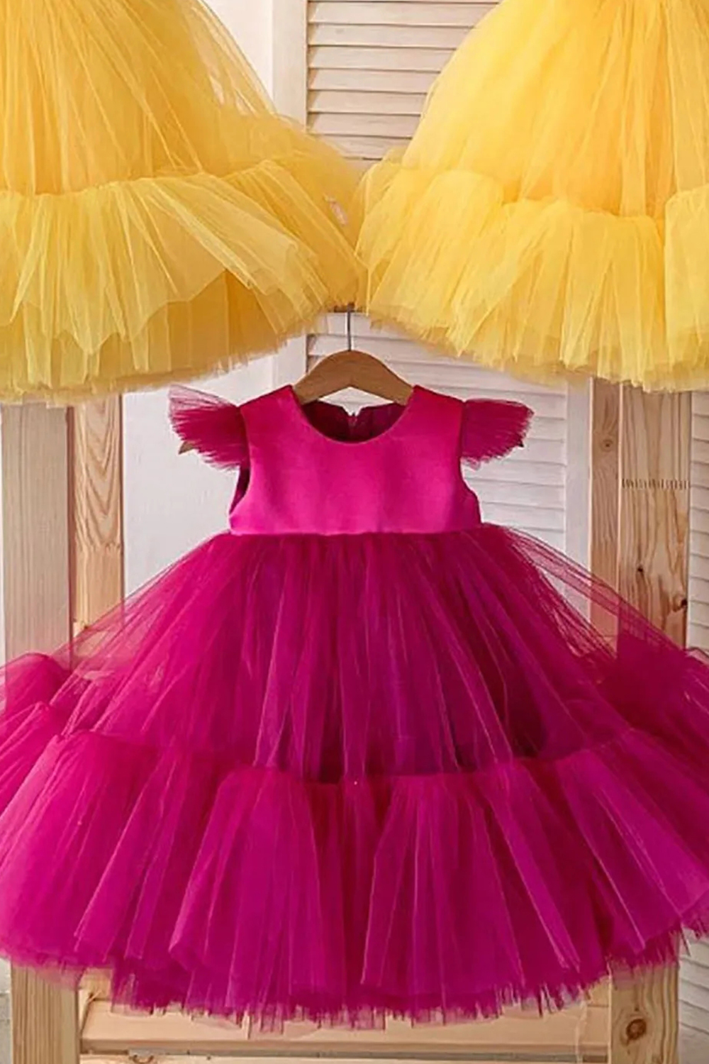 Cap Sleeve Tulle A-line Round Neck Midi Flower Girl Dress