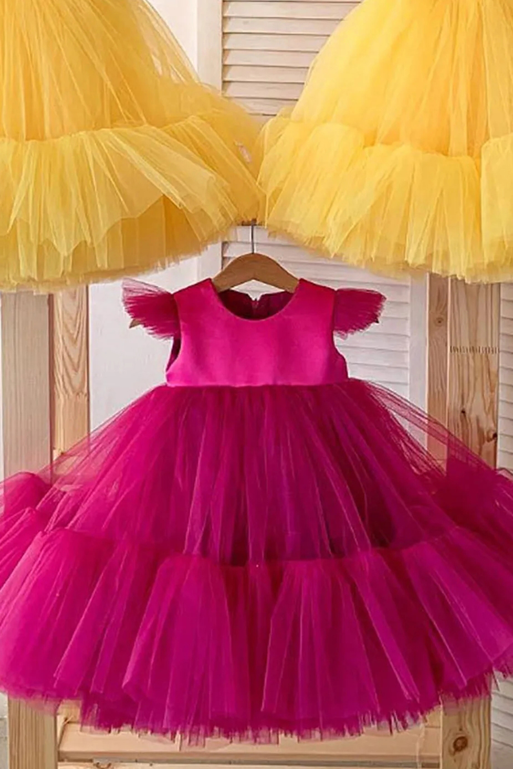 Cap Sleeve Tulle A-line Round Neck Midi Flower Girl Dress