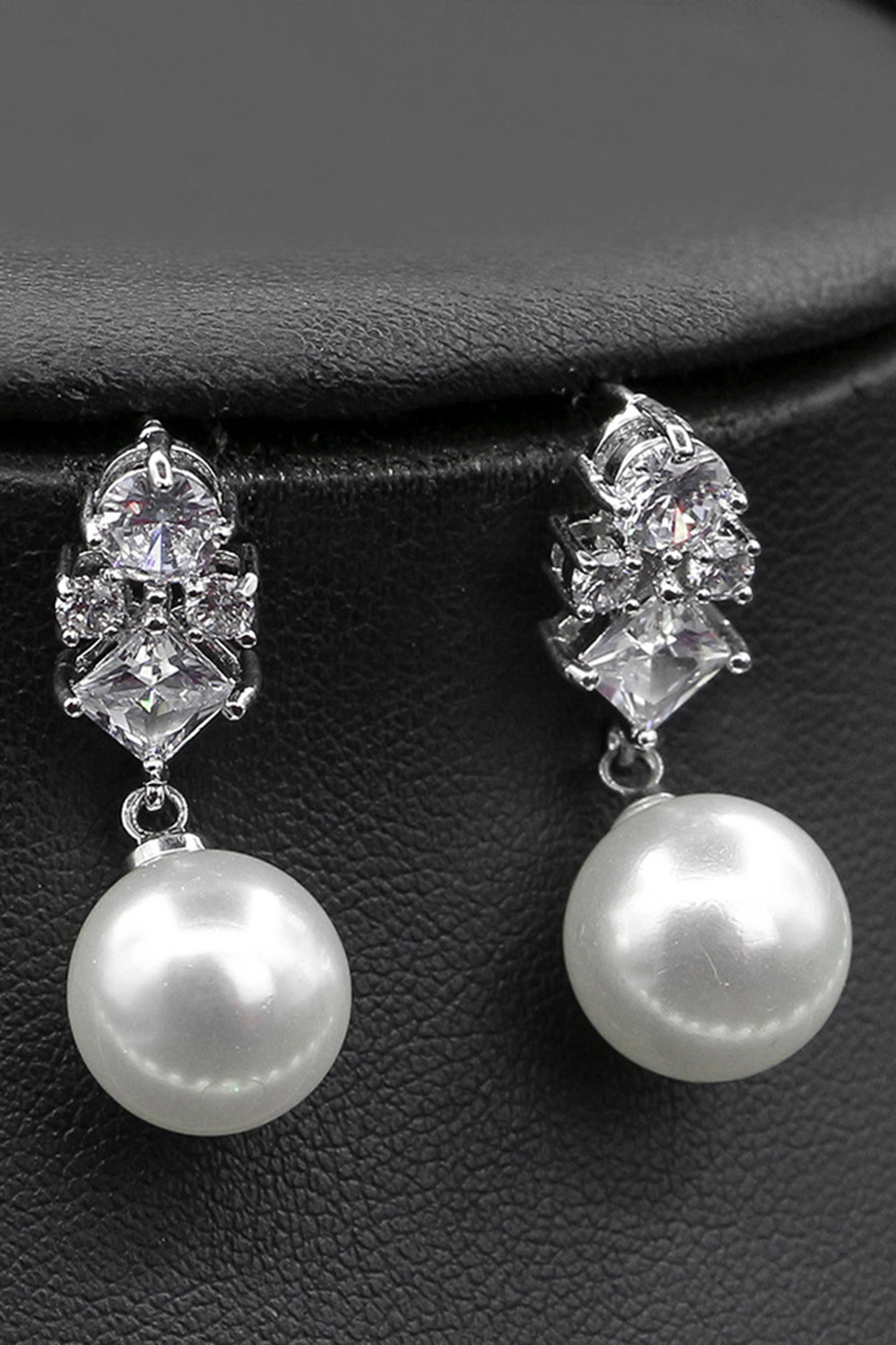 Simple Pearl Necklace and Earrings Set