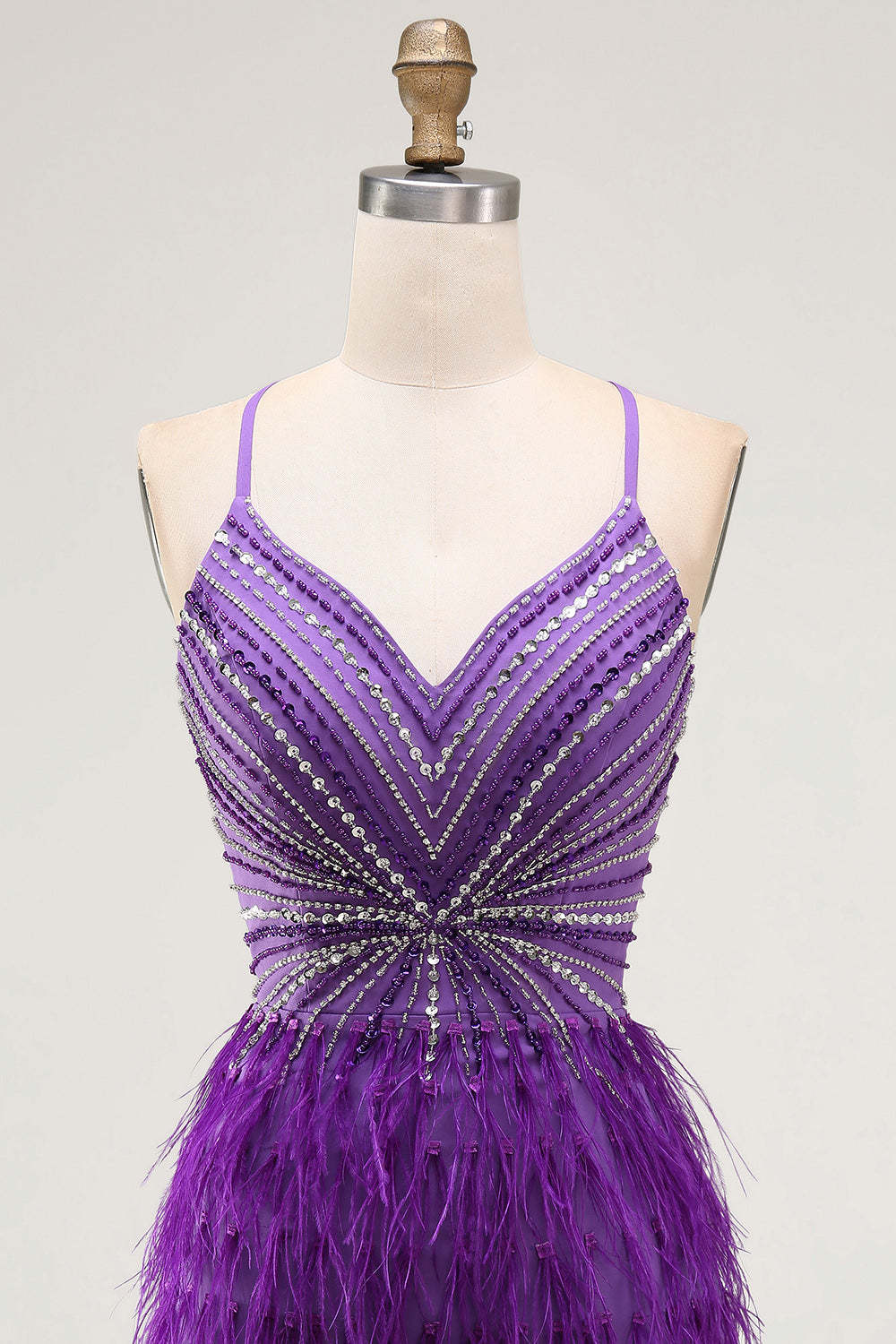 Sparkly Purple Bodycon V-Neck Beaded Short Homecoming Dress with Feathers