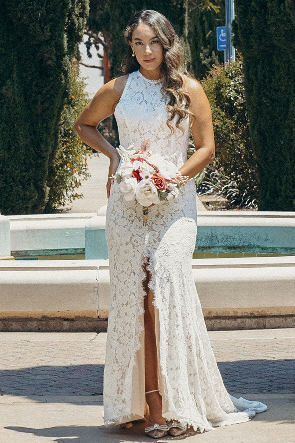 Leely Women Boho Lace Wedding Dress Ivory Open Back Round Neck Bridal Dress