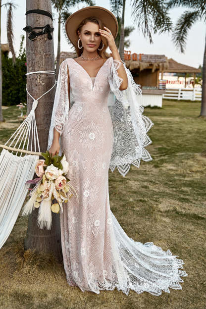 Leely Women Ivory and Champagne Lace Boho Wedding Dress V-Neck Beach Bridal Dress With Cape