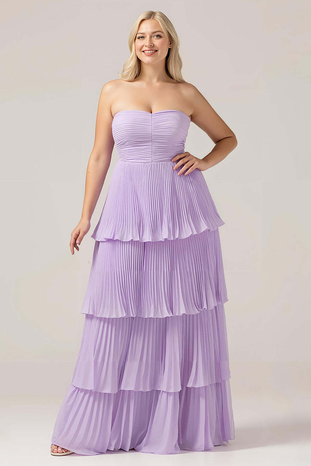Leely Women Plus Size Lilac A Line Long Bridesmaid Dress Sweetheart Pleated Tiered Strapless Summer Wedding Guest Dress