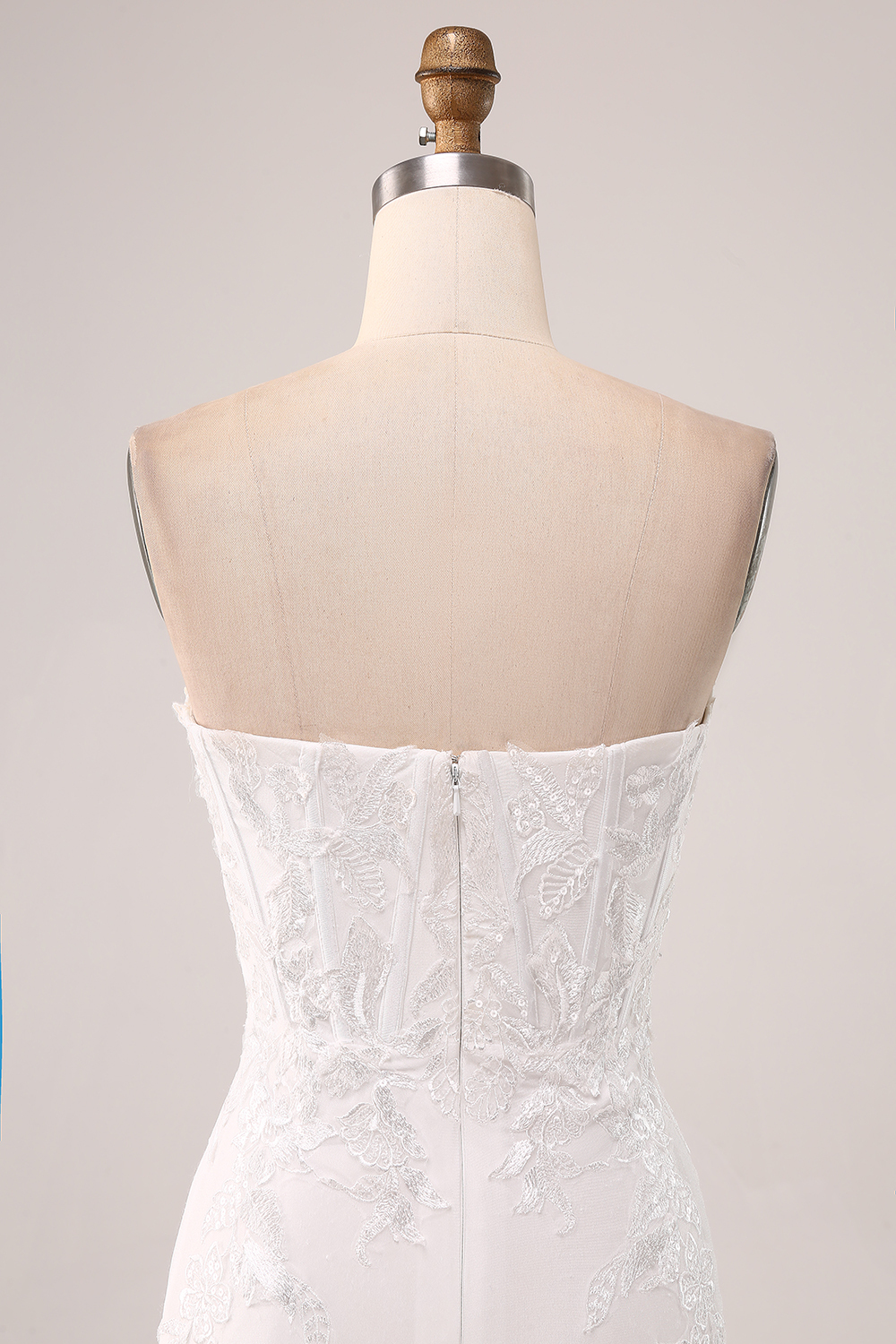 Lilac Sheath Strapless Corset Prom Dresses With Lace Appliques