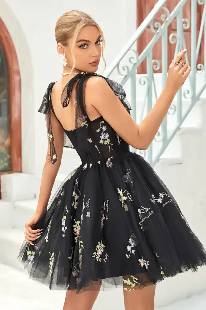 Trendy A Line Spaghetti Straps Green Short Homecoming Dress with Embroidery