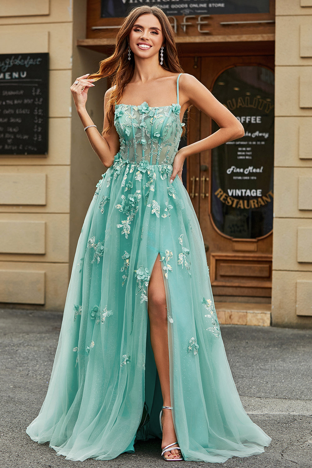 Green A Line Spaghetti Straps Tulle Corset Long Prom Dress With Appliques