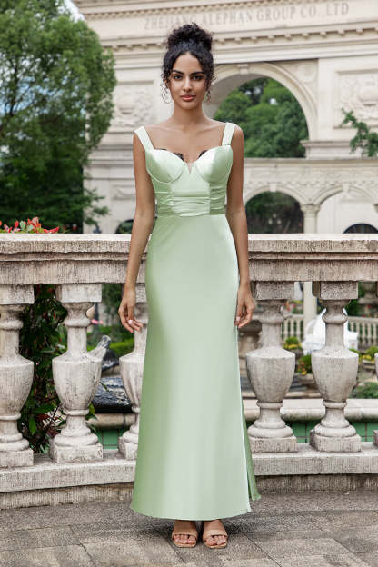 Leely Women Simple Green Mermaid Long Bridesmaid Dress Satin V Neck Formal Dress with Eyelash Lace