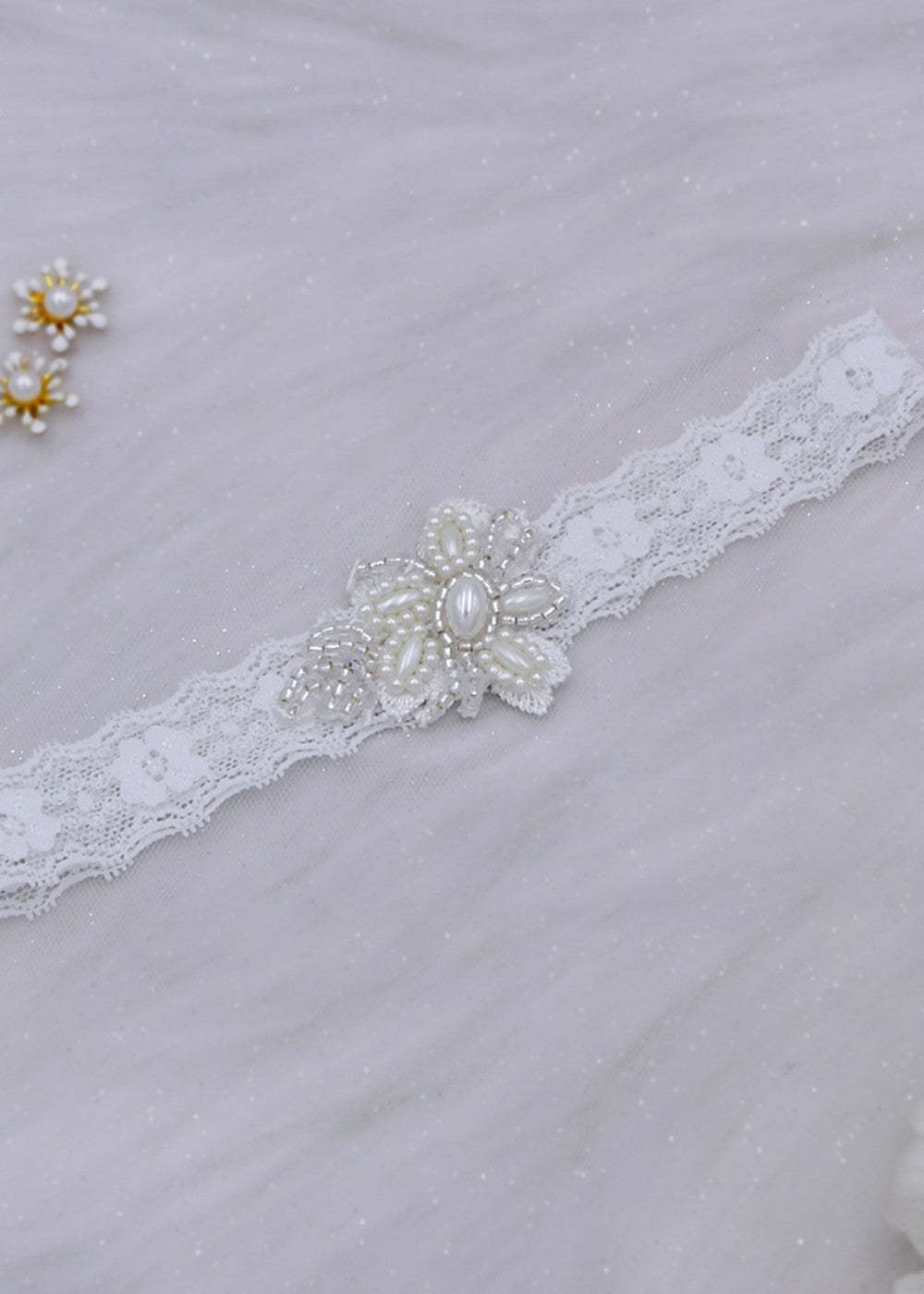 Beaded Flower Lace Garter Set