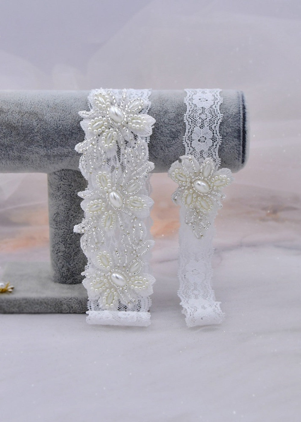 Beaded Flower Lace Garter Set