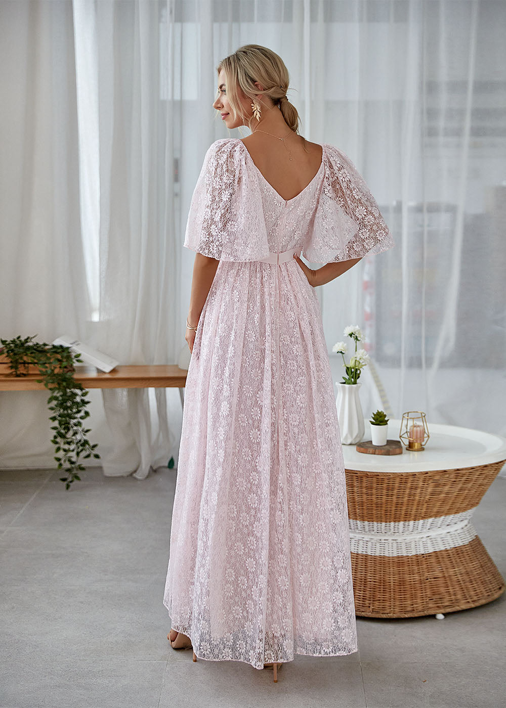 Elegant Lace Bridesmaid Dress with Sleeves