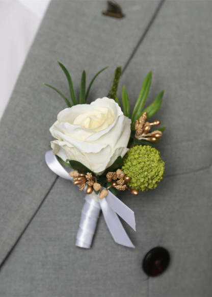 Wedding boutonniere for Groom and Best Man