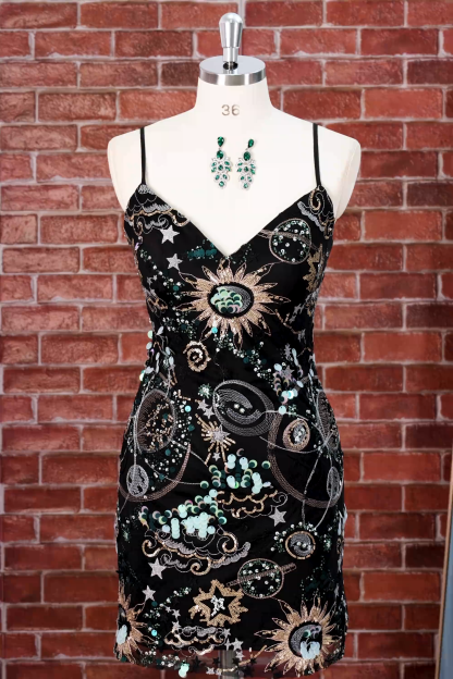 Sparkly Green Bodycon Spaghetti Straps Floral Short Homecoming Dress with Sequins