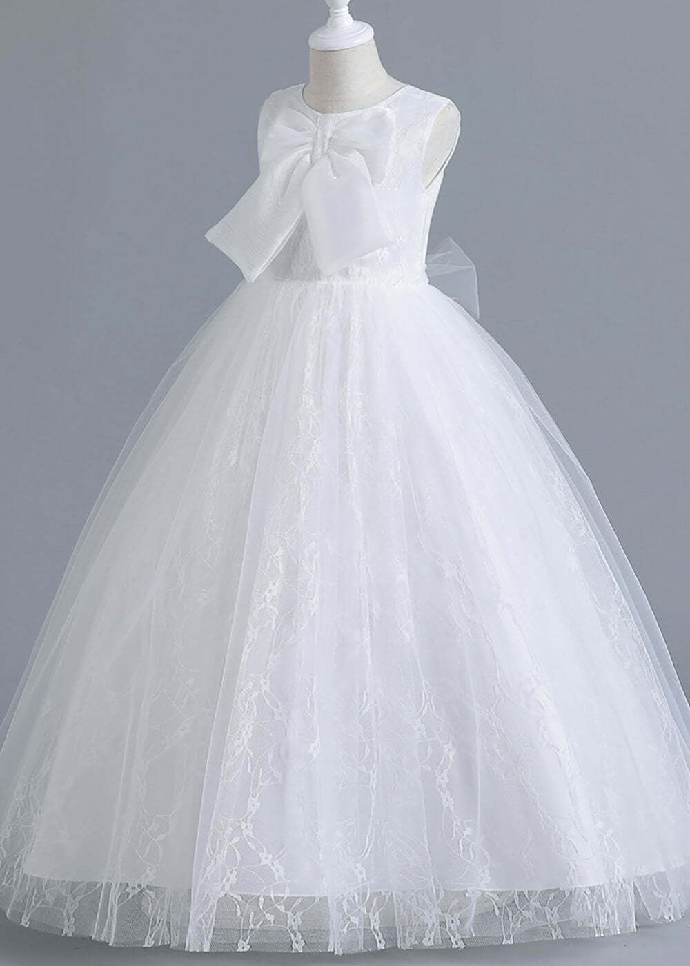 A-line Long Tulle Round Neck Sleeveless Flower Girl Dress With Bow
