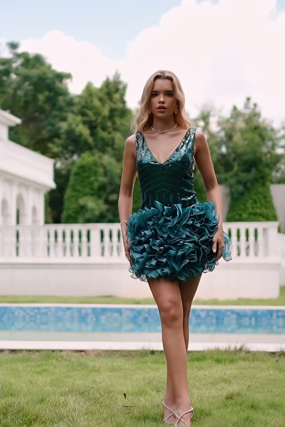 Dark Green V Neck Sequins Short Homecoming Dress with Ruffles