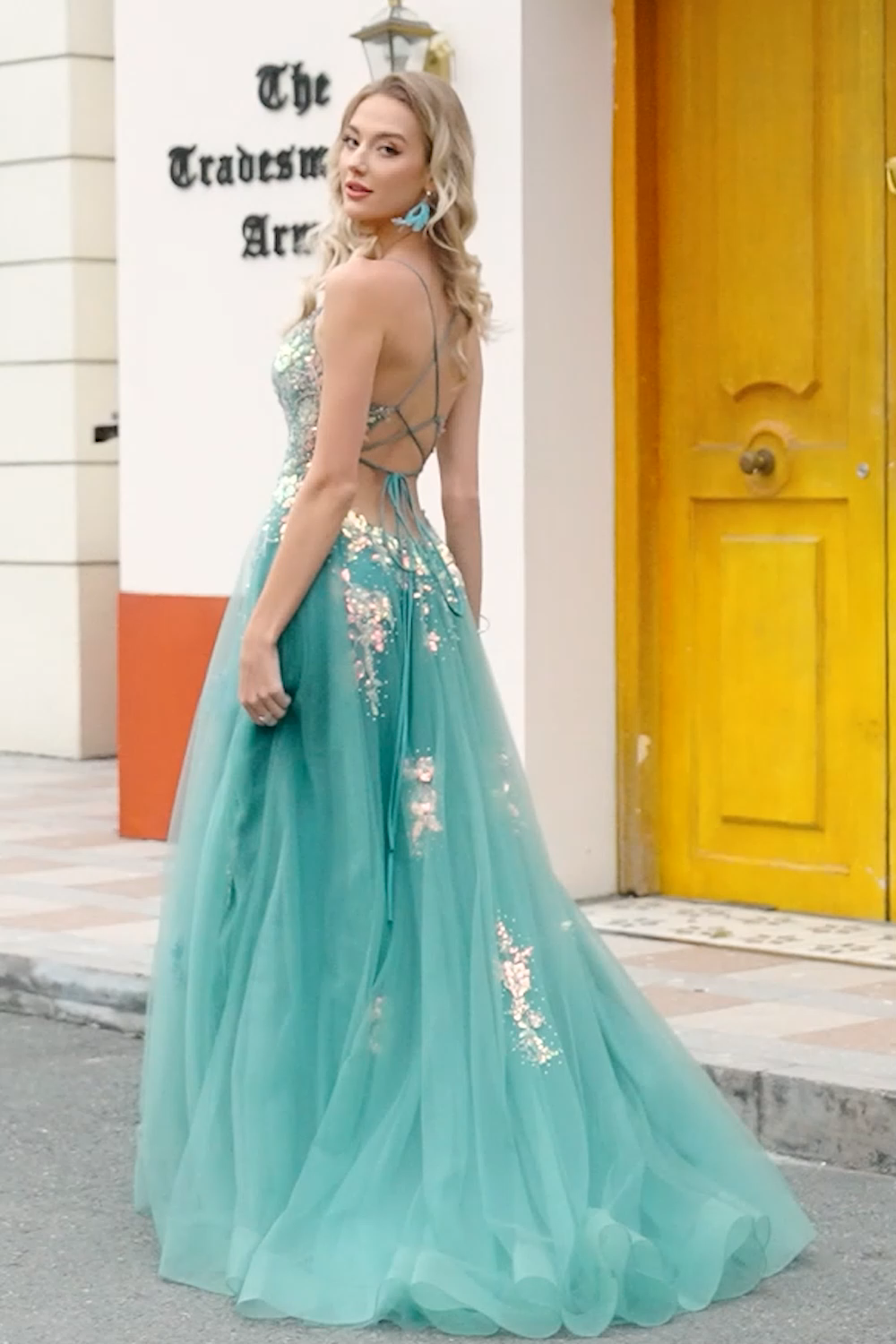 Green A-Line Spaghetti Straps Long Prom Dress With Sparkly Sequin Appliques