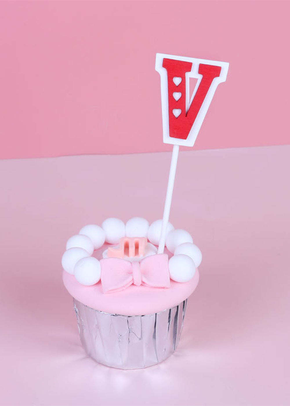 2 Sets Wooden Wedding Cup Cakes Topper Decoration