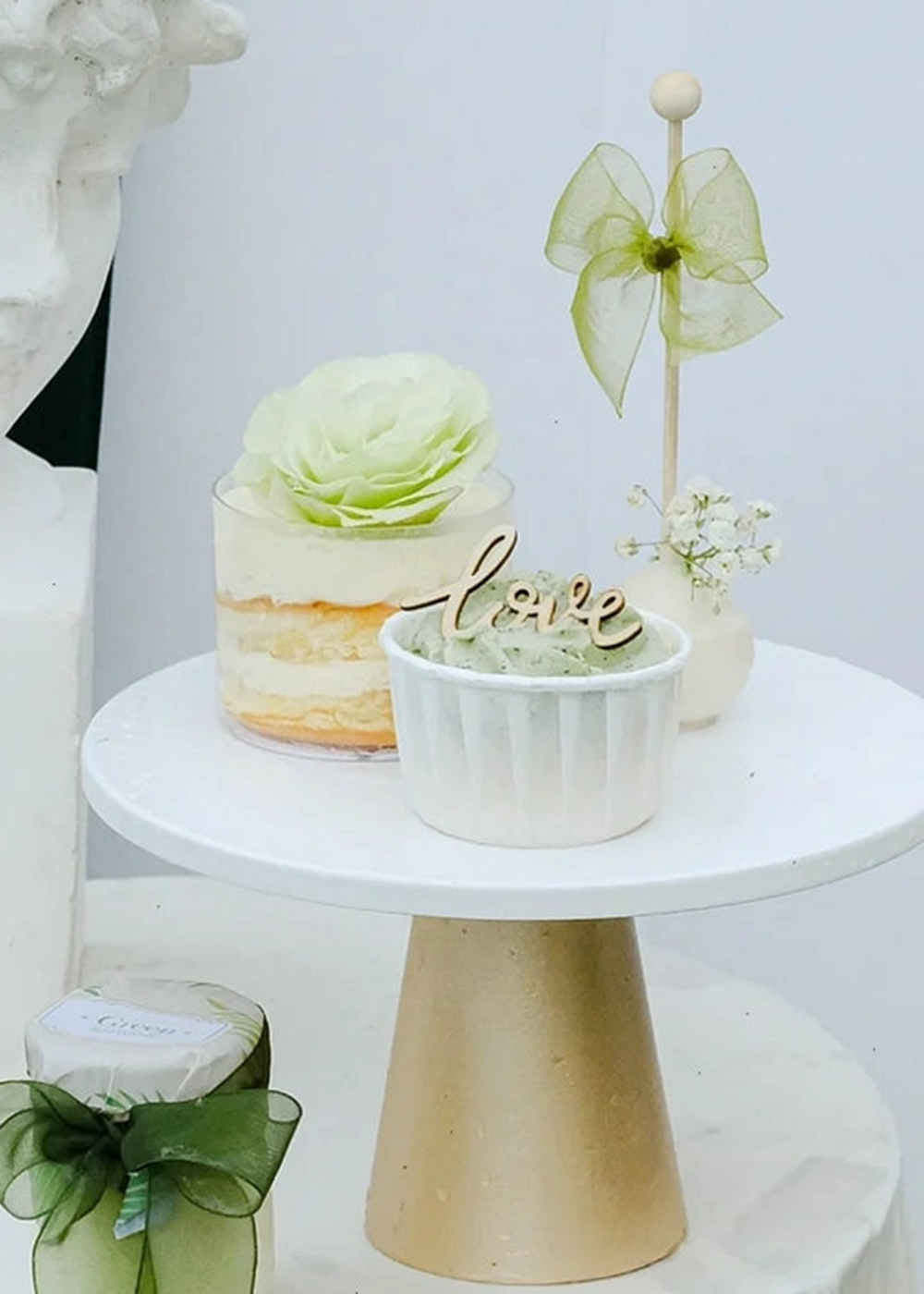 30 PCS Green Knot Bow Cup Cake Topper Decoration