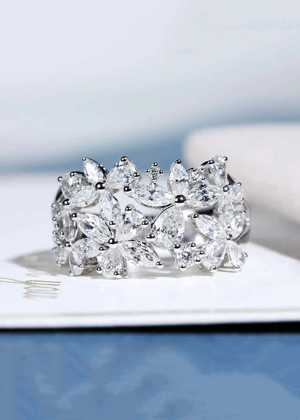 Silver Fashion Cubic Zirconia Ring for Women