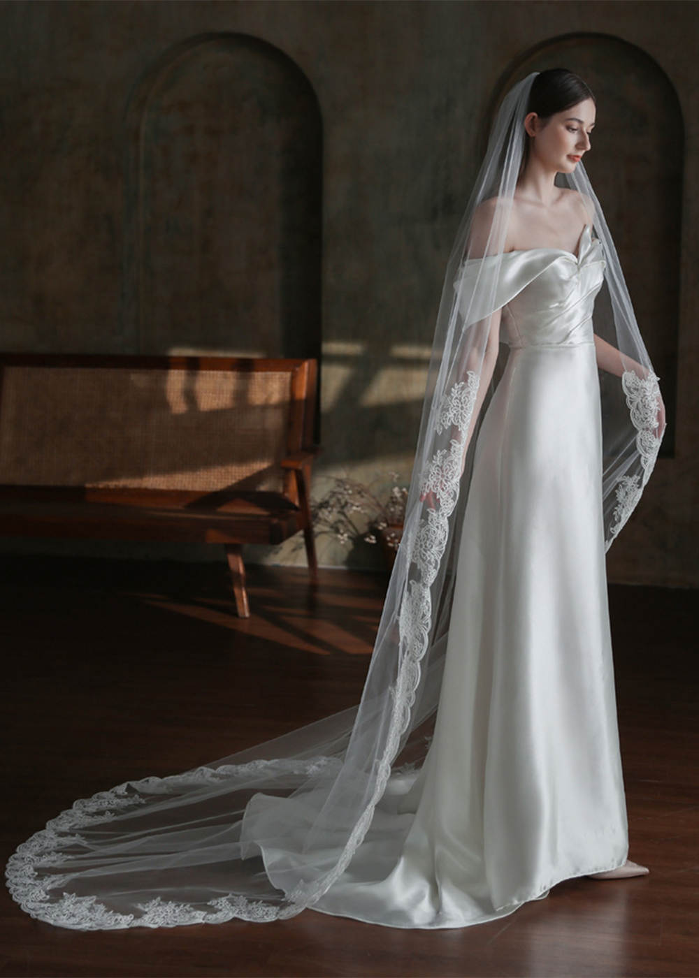 One-tier Tulle Chapel Bridal Veils With Applique Lace