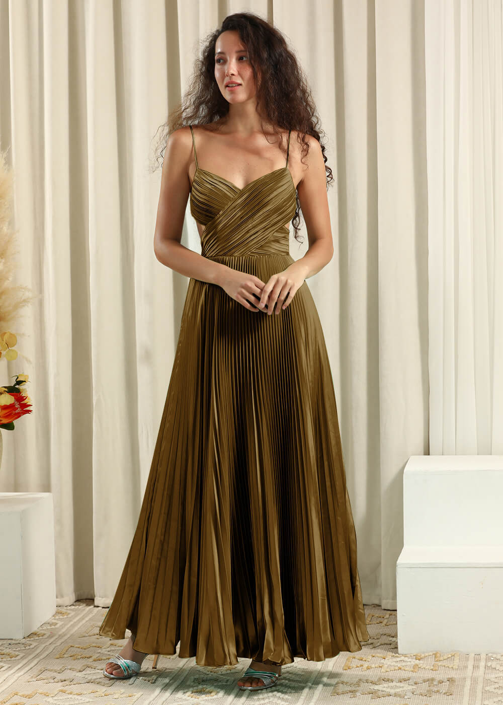 Pleated Satin V-neck Spaghetti Strap A-line Bridesmaid Dress