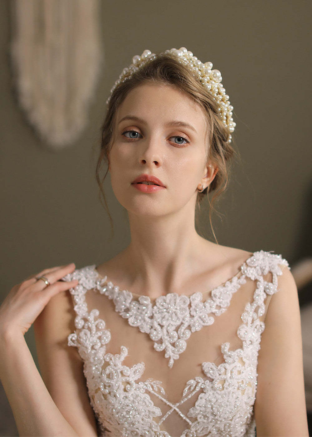 Weeding Lady's Pearl Headband