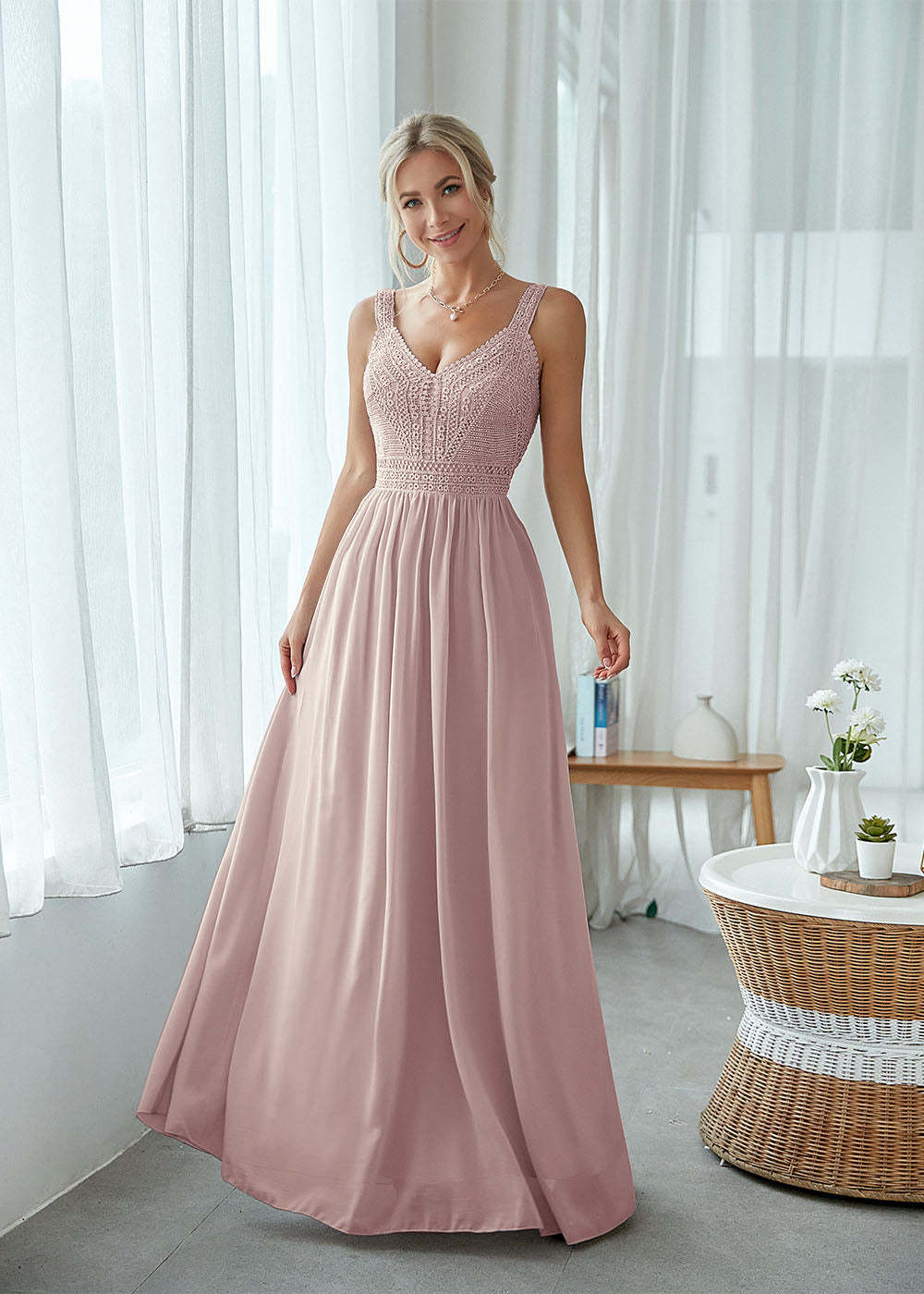 Straps Maxi Dress with Lace