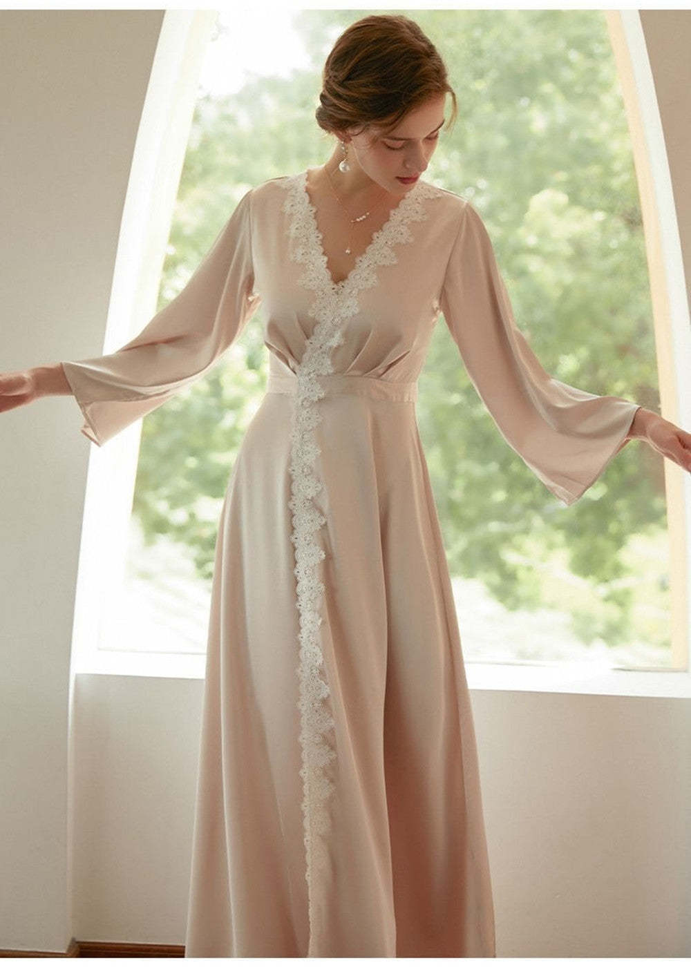 White Backless Lace Long Bridal Brobe