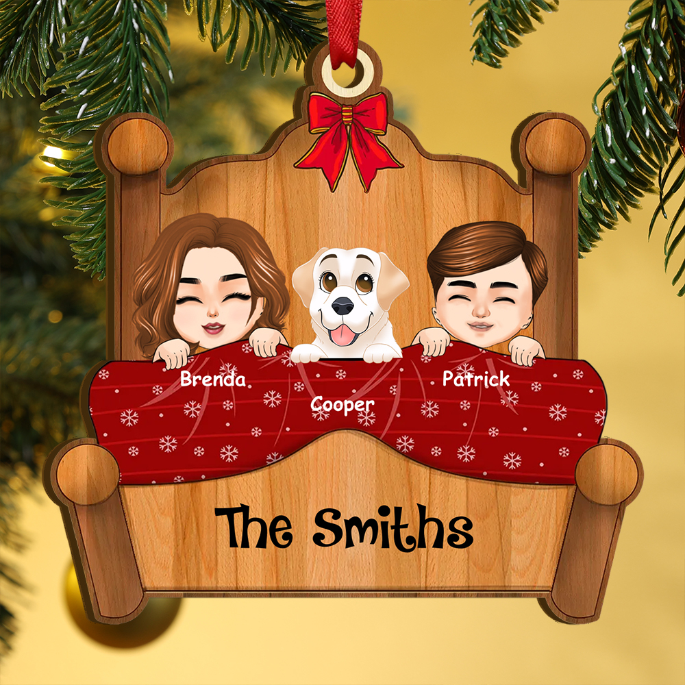 Personalised Christmas Ornament with Pet – Custom 2-5 Names Family Dec
