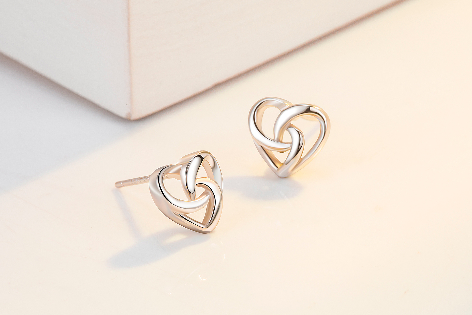 Heart Intertwined Earrings Heart Shape Hollow Stud Earrings