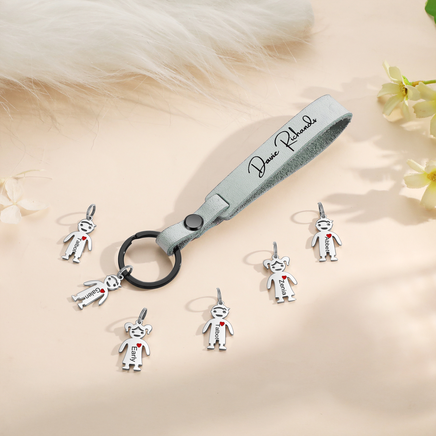 4 Names-personalized Keychain Custom 4 Doll Name and 1 Text Keychain Gift for Nana/ Mum