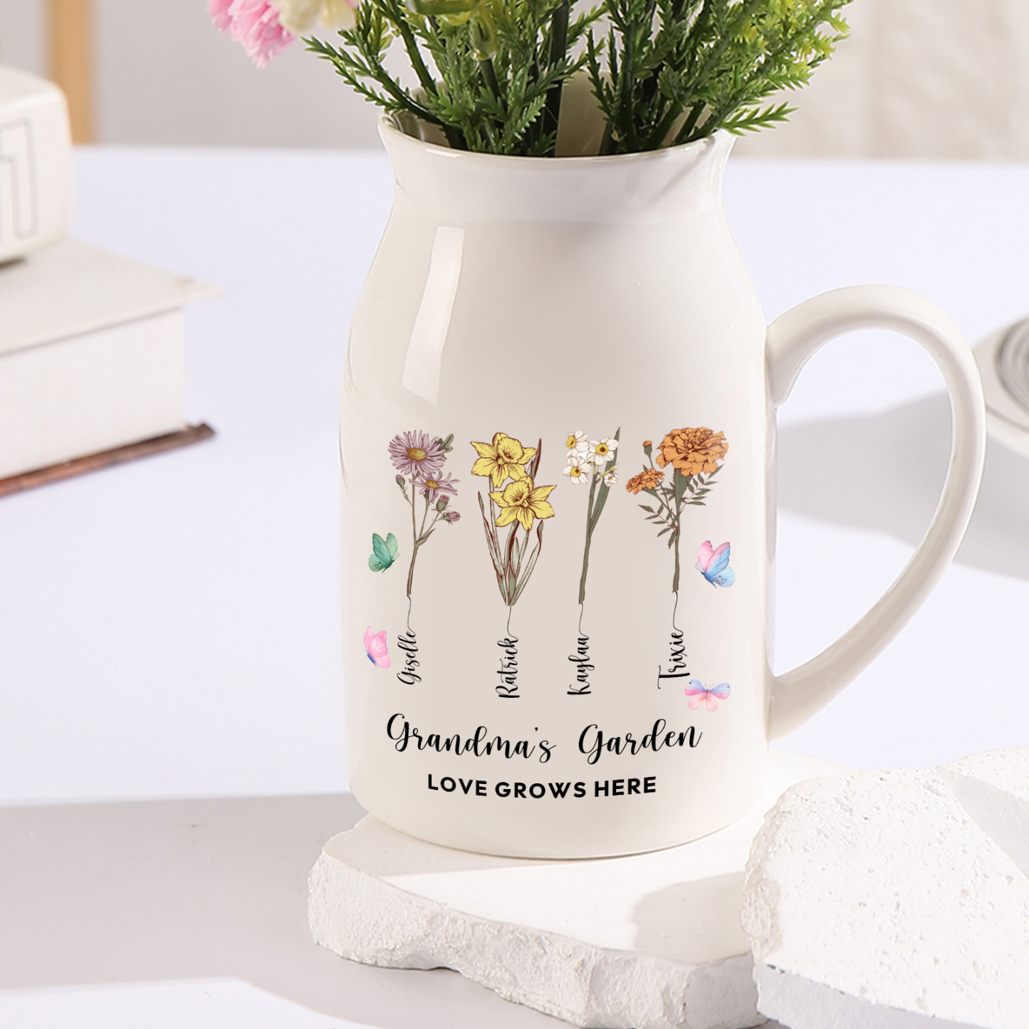 4 Names Personalized Vase with Birthday Flowers – Add 4 Names 2 Texts – Ceramic Custom Gift for Mom, Grandma, Family