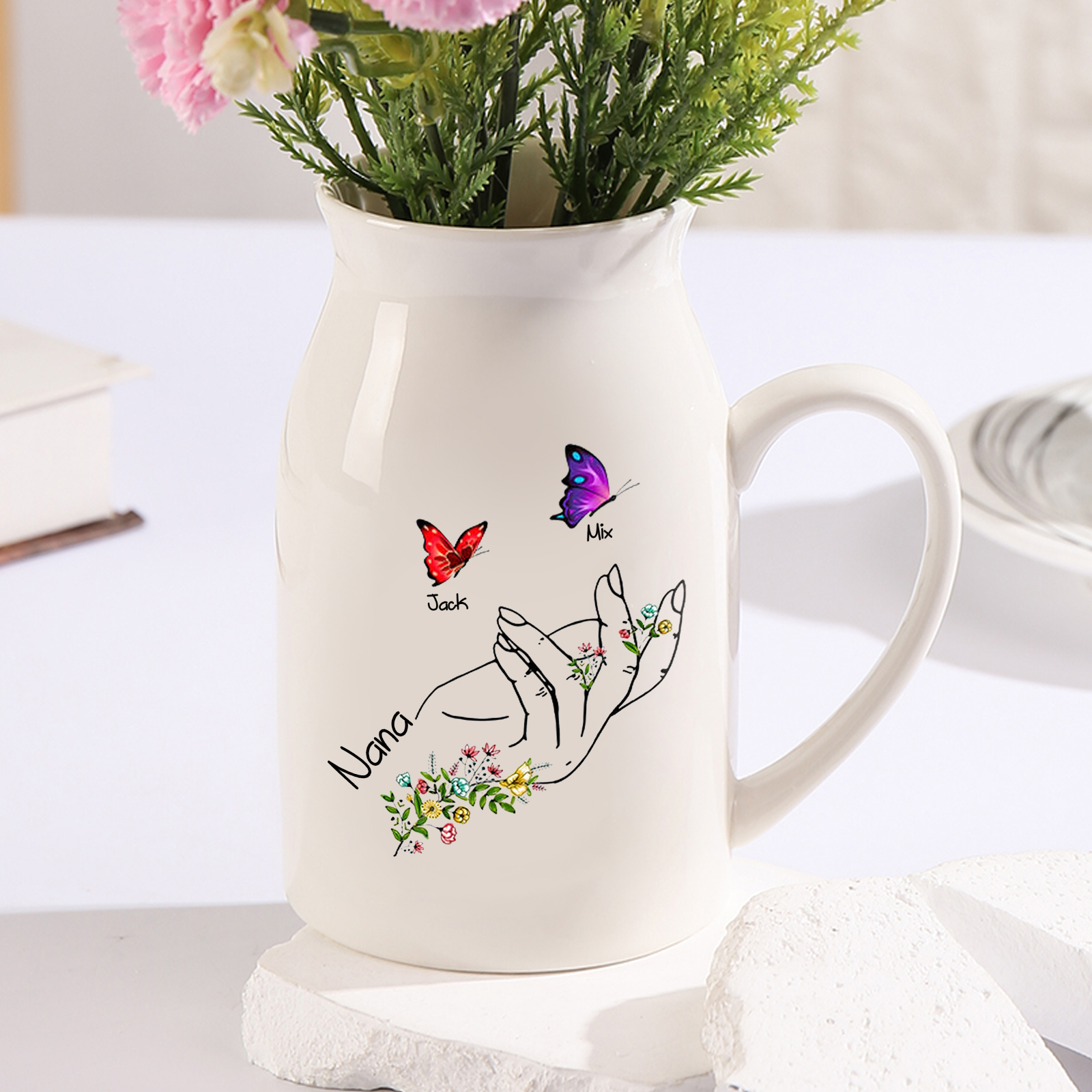 2 Names - Personalized Exquisite Flower Hand Butterfly Style Ceramic Cup With Customizable Names As a Special Gift For Mom