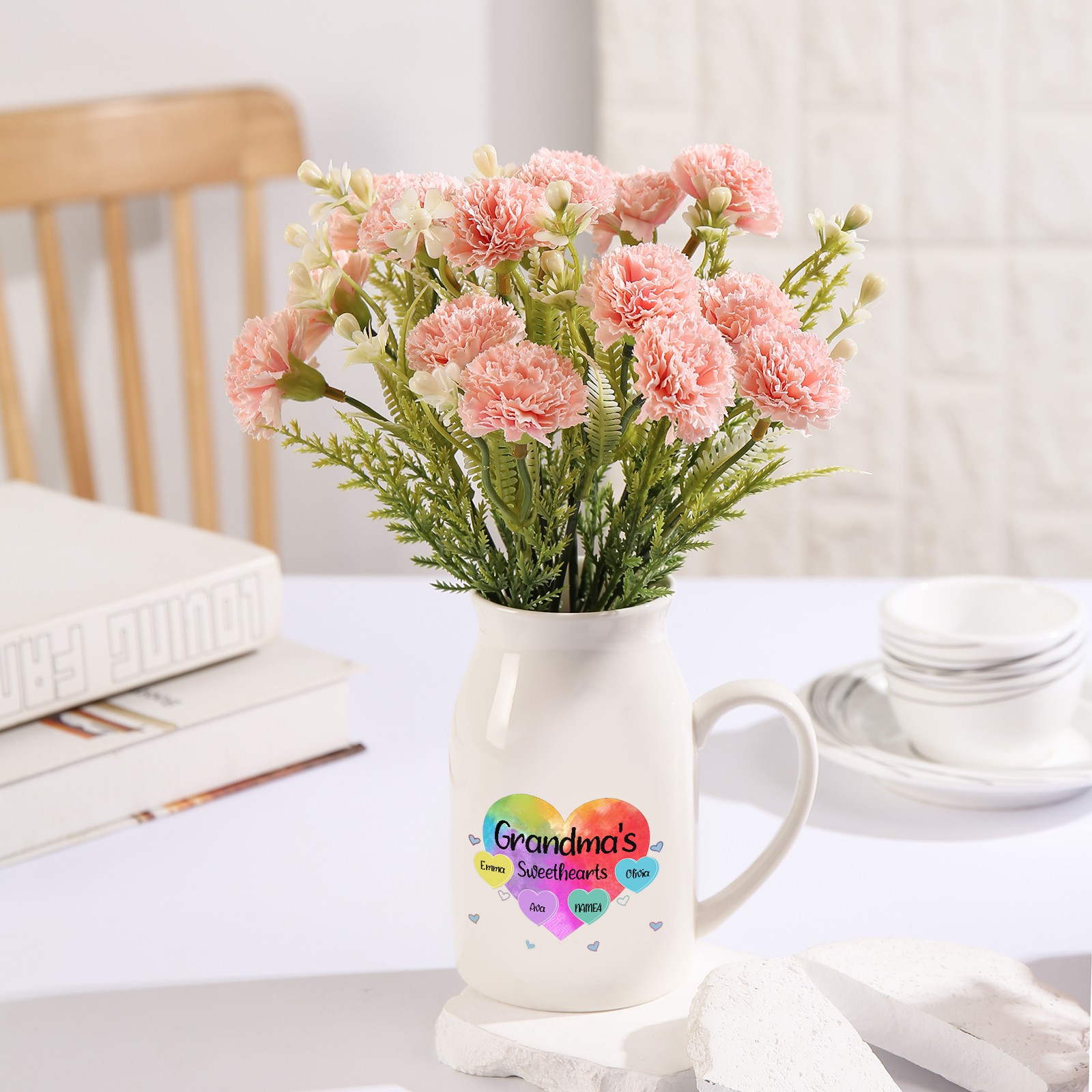 4 Names - Personalized Customizable Name Colorful Love Heart Style Ceramic Vase as a Gift for Grandma