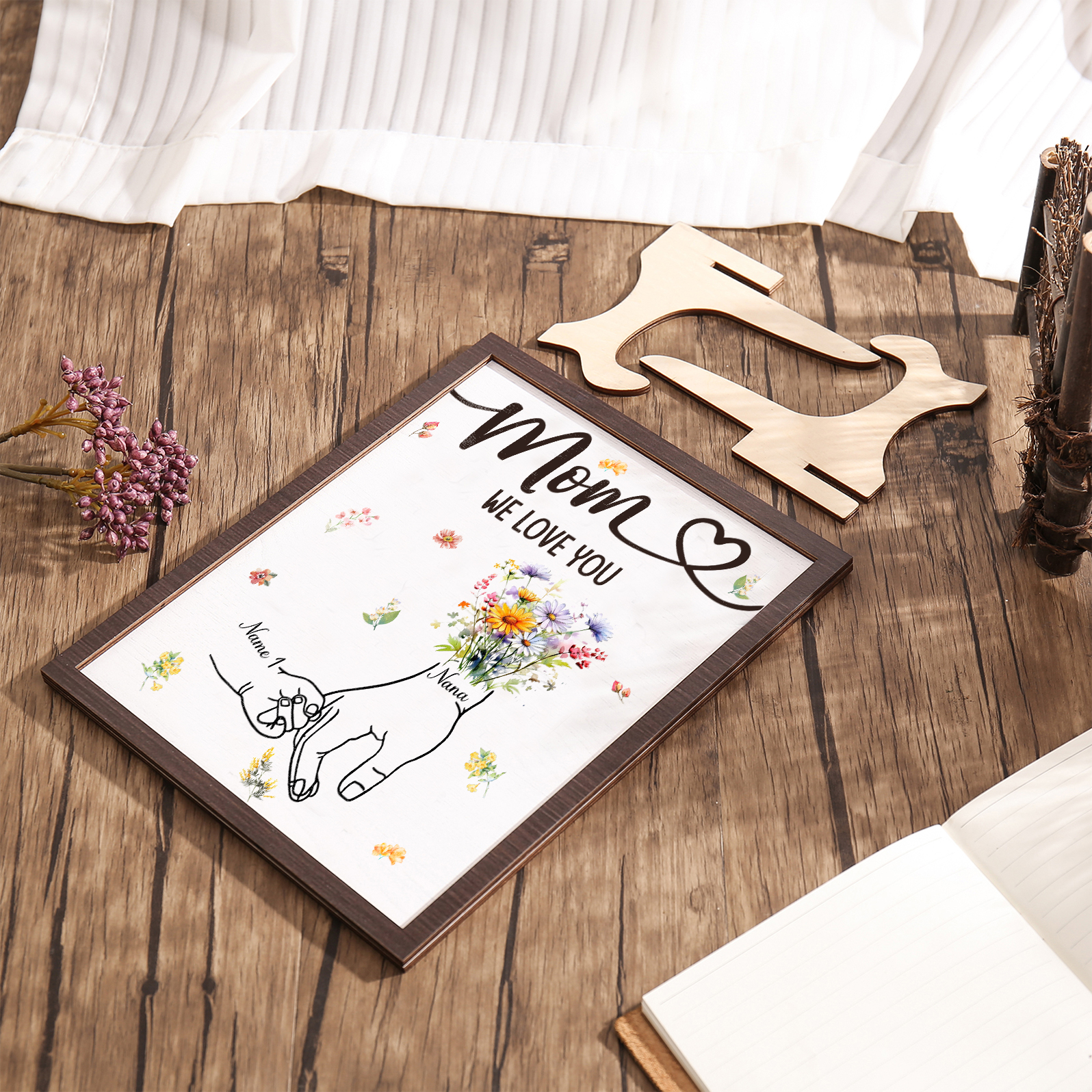 1 Name - Personalized Hand-in-Hand Wooden Plaque for Mom - Customize with Names & Text - Mother’s Day Gift