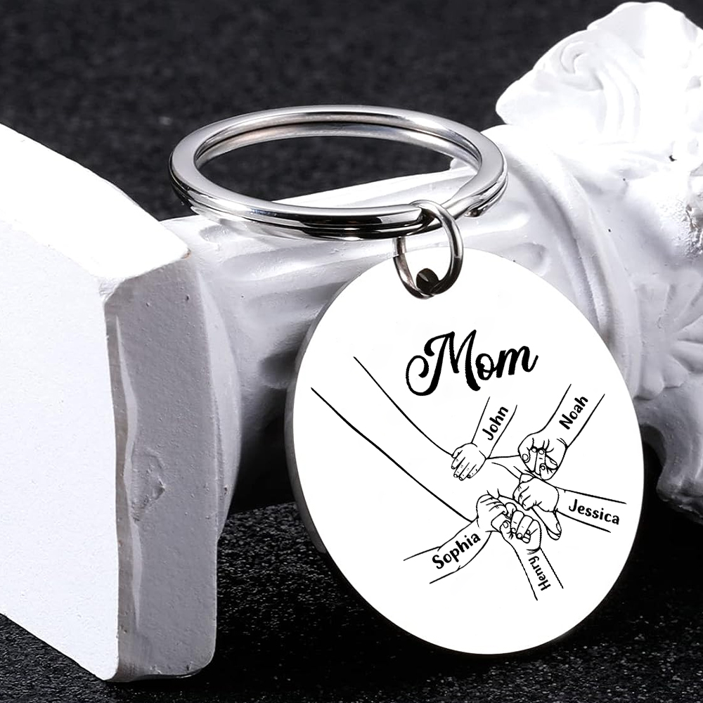 5 Names Personalized Charm Keychain Mom Hooking Engrave Text Special Gift For Mother