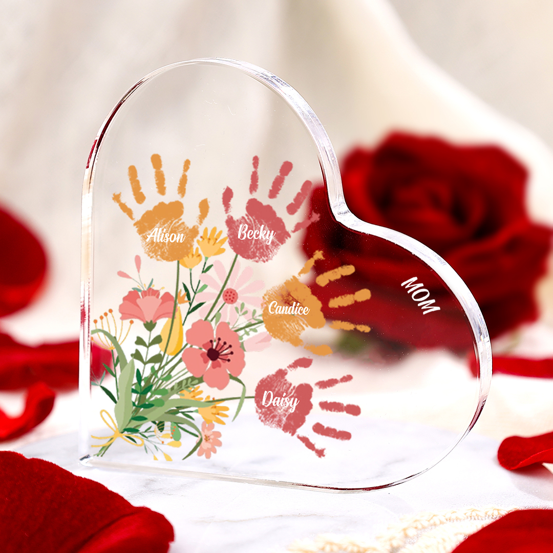 Customized 1-6 Names,Straw Flower Hand Style Acrylic Heart Decoration Brand Plaque Decoration for Mom
