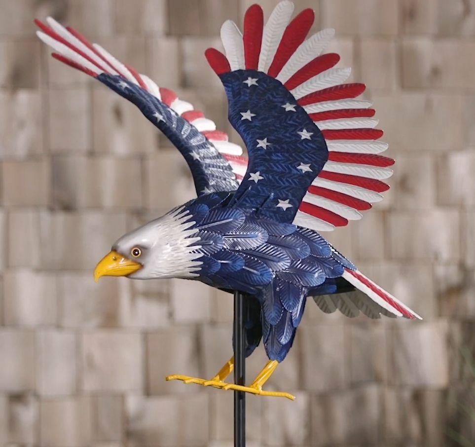 Patriotic Metal Eagle Sculpture