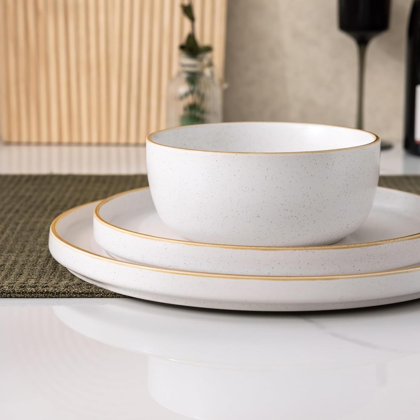 Dinnerware Set, 18 Pieces Ceramic Plates and Bowls Set, Stoneware Plates Set Handpainted, Dishwasher & Microwave Safe Dishes Set (Speckled White, Service for 6)