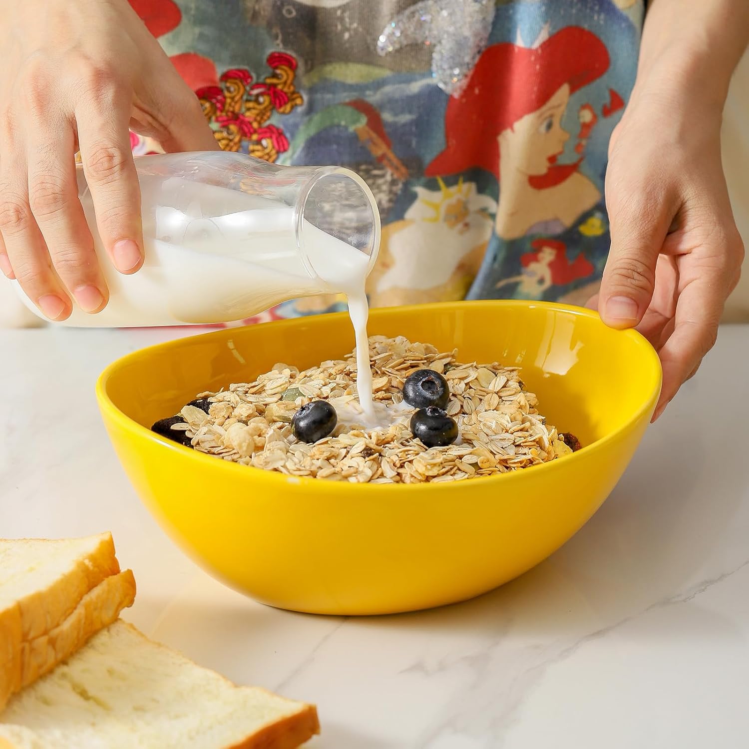 Porcelain Serving Bowls for Entertaining, Salad Bowls Large Serving for Parties, 36 Ounce Large Serving Dishes for Salad Pasta Popcorn, Set of 4