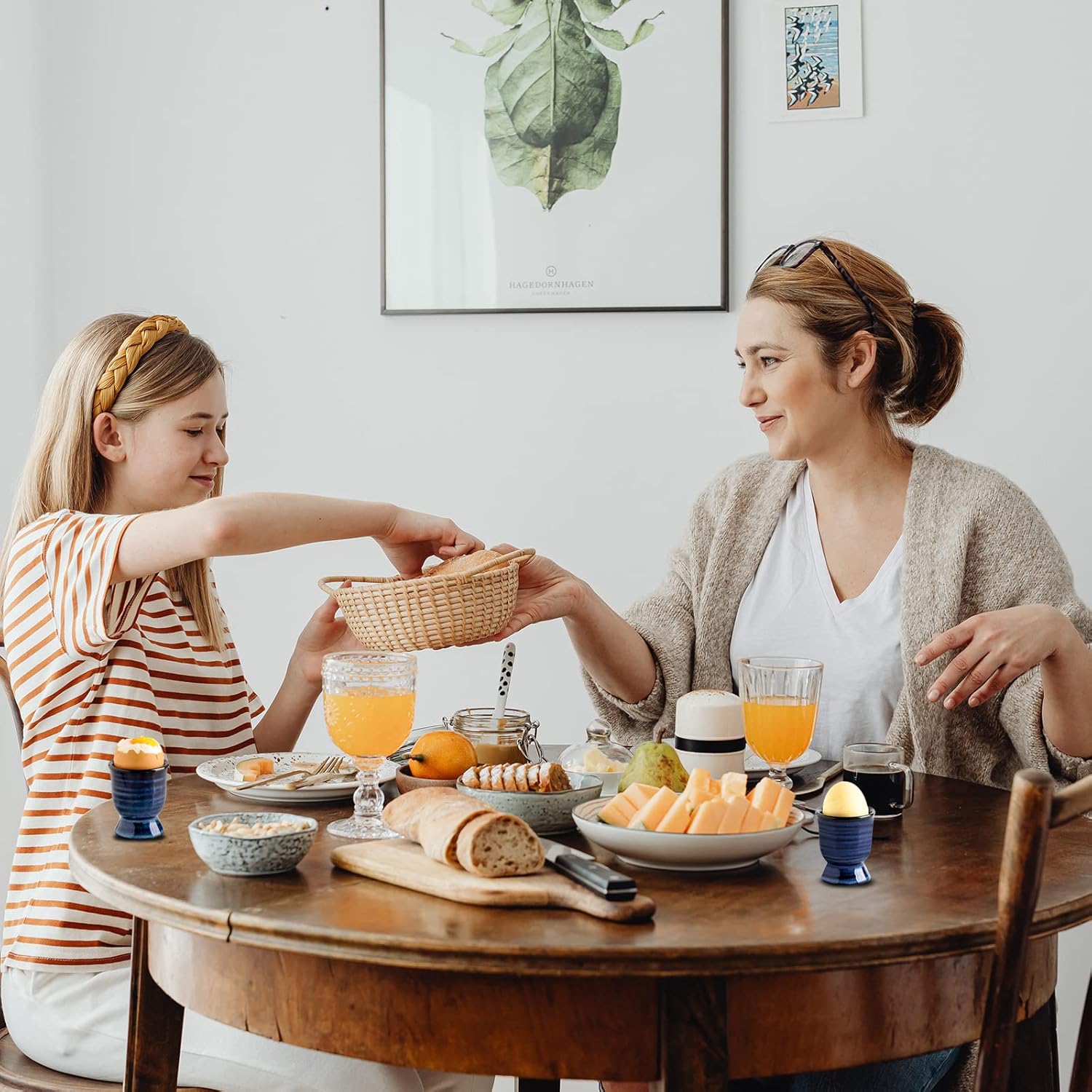 Ceramic Eggs Cups for Soft Boiled Eggs, Porcelain Egg Stand Holders for Hard Boiled Eggs for Breakfast Kitchen Decorative, Set of 2, Blue
