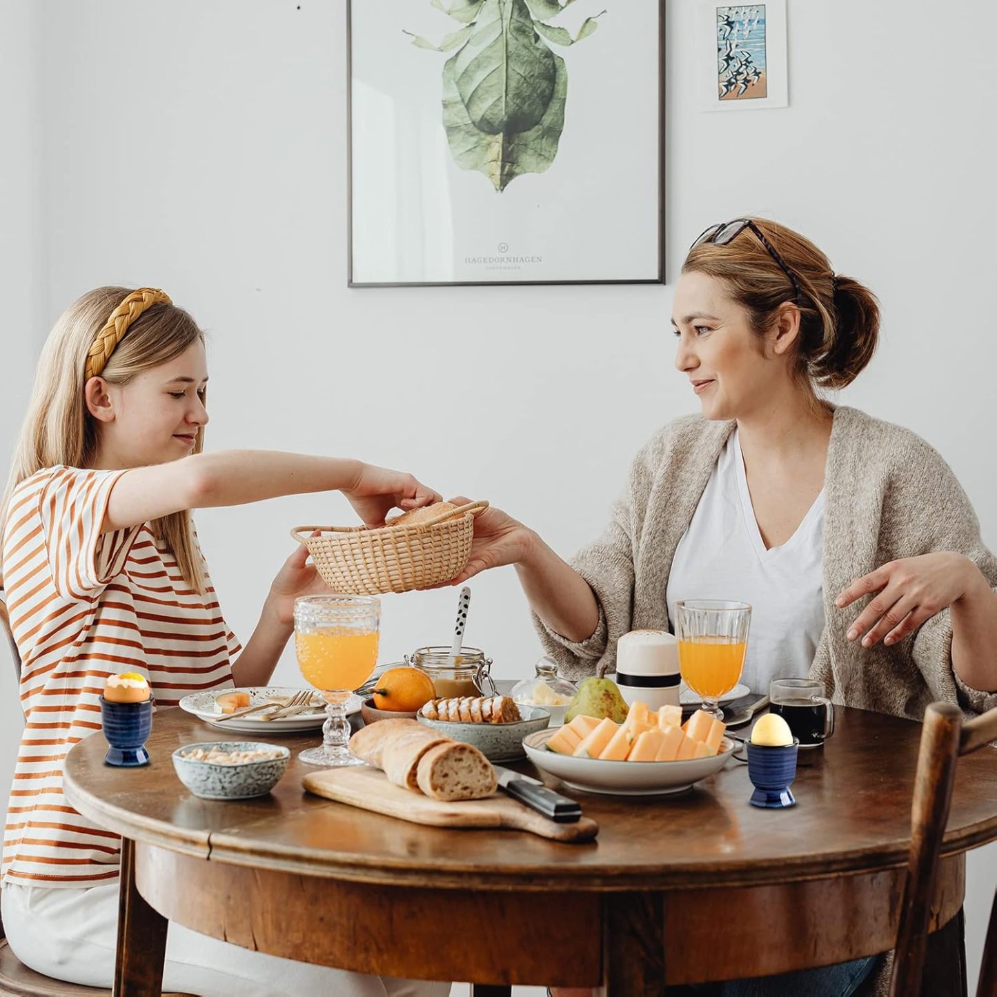 Ceramic Eggs Cups for Soft Boiled Eggs, Porcelain Egg Stand Holders for Hard Boiled Eggs for Breakfast Kitchen Decorative, Set of 2, Blue