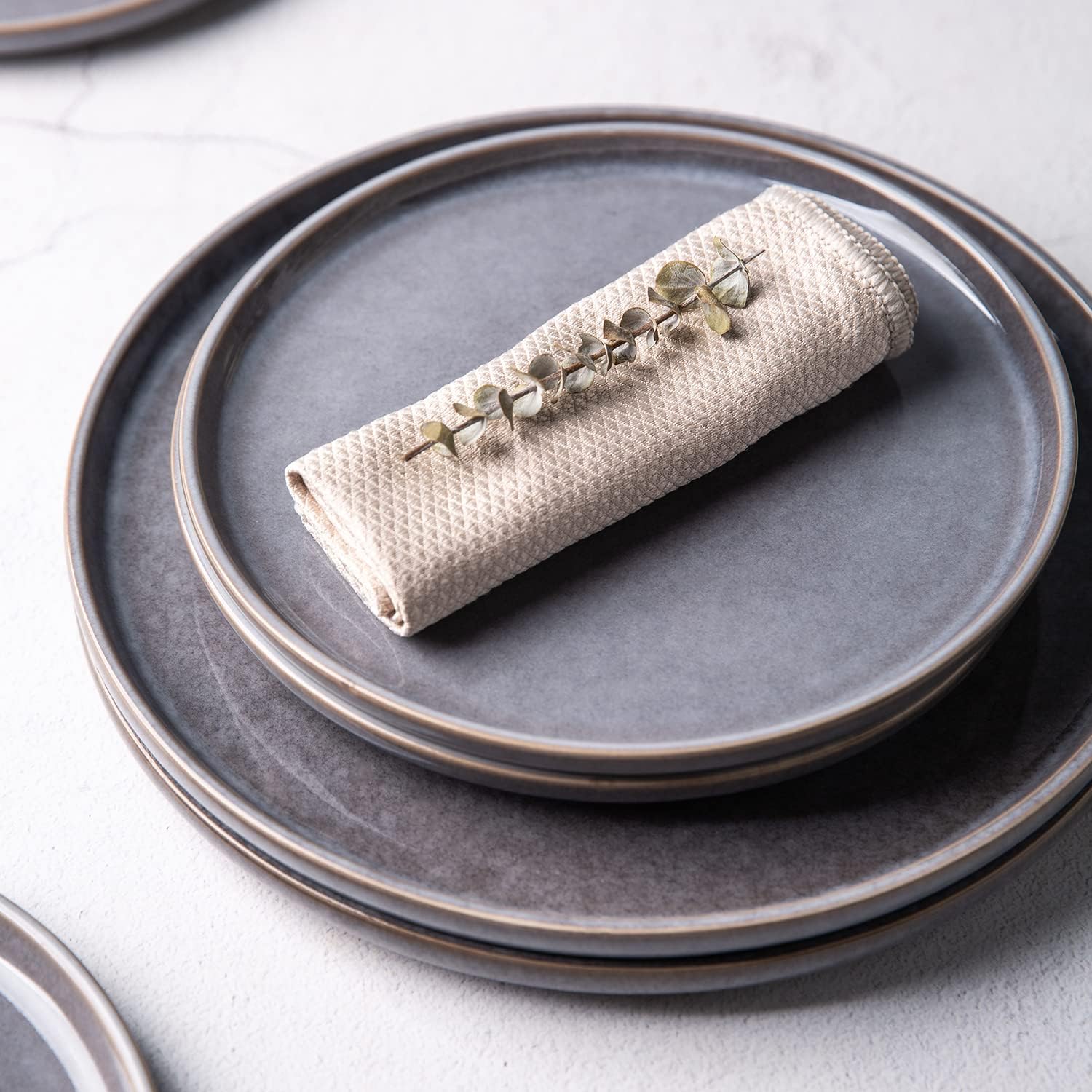 Ceramic Plates Set of 6, 8.5 Inch Reactive Glaze Stoneware Plates set, Dessert, Salad, Appetizer, Small Dinner Plates, Microwave, Dishwasher Safe, Scratch Resistant Dishes Set Kitchen Plates